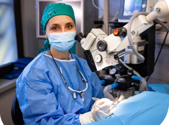 lekarka podczas zabiegu